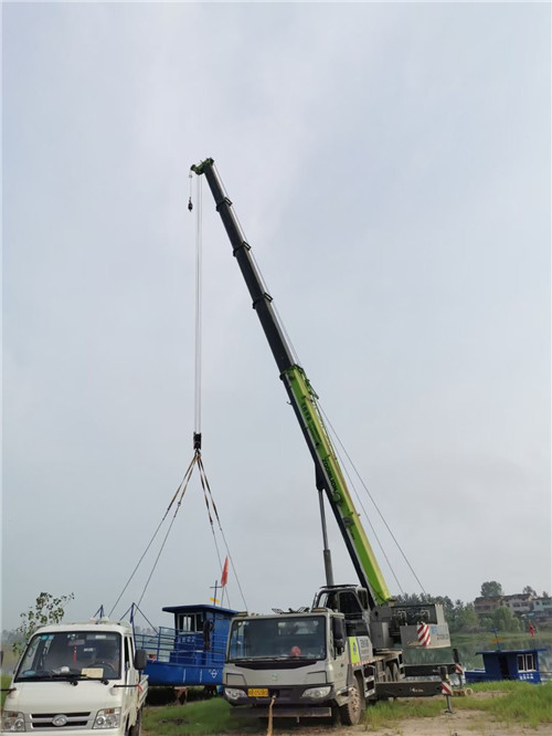 八宿县桥梁建设吊装案例